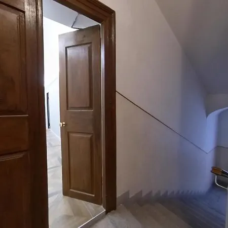 Via Battisti 13