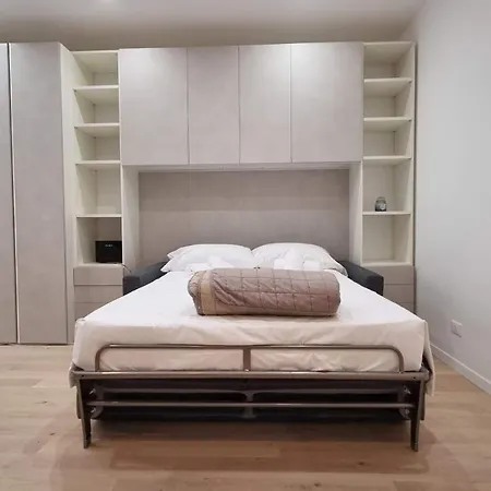 Via Battisti 13 Διαμέρισμα *